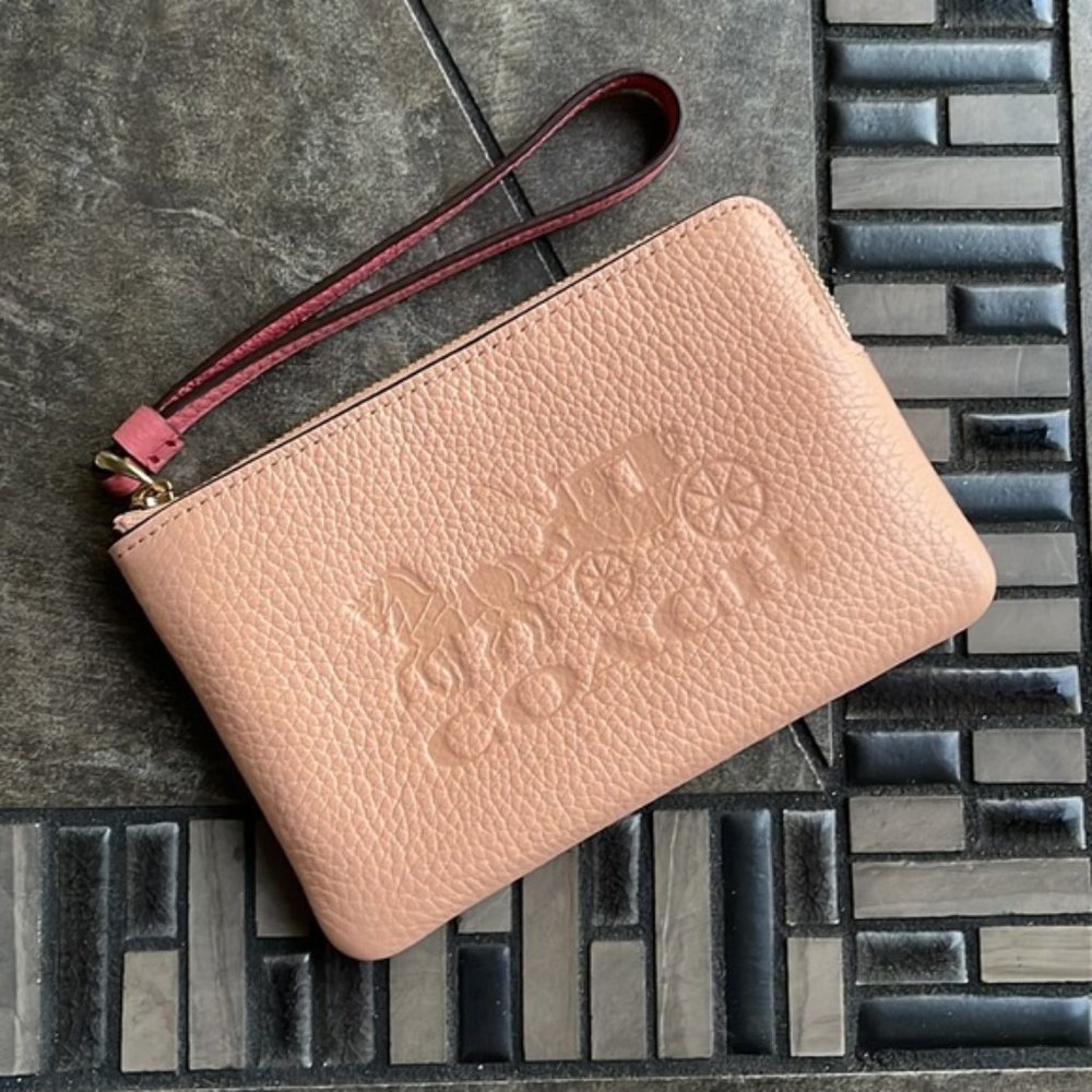 Coach Corner Zip Wristlet In Colorblock With Horse And Carriage - Picture 1 of 16
